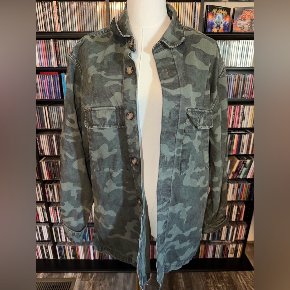 Urban Outfitters Olive Green Camo Y2K Oversized Jacket Size S